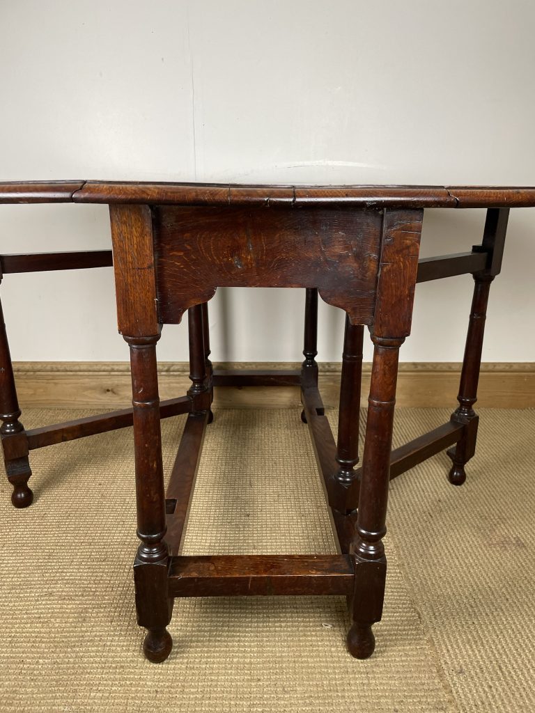 oak-antique-dining-table