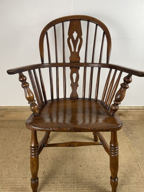 antique-Windsor-chair