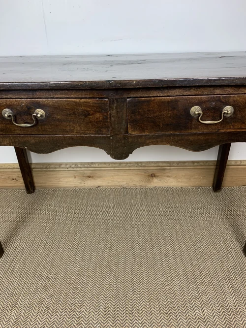 antique-drink-table