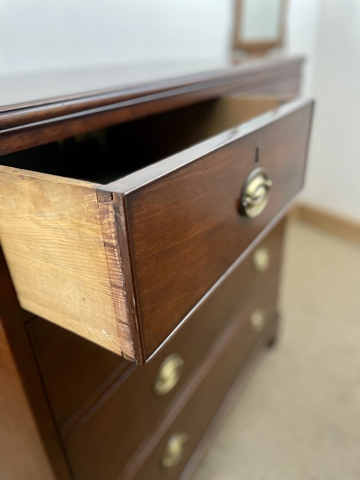 antique-victorian-chest-of-drawers