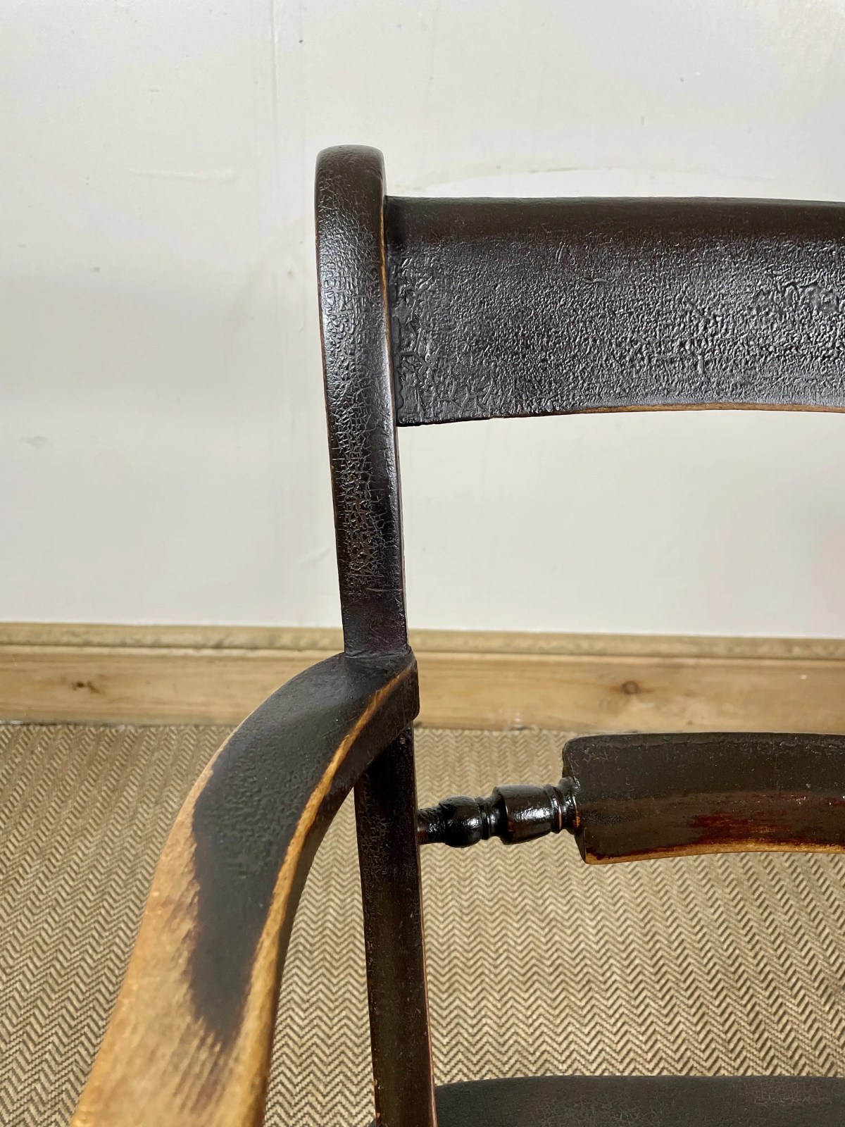 antique-arm-chair