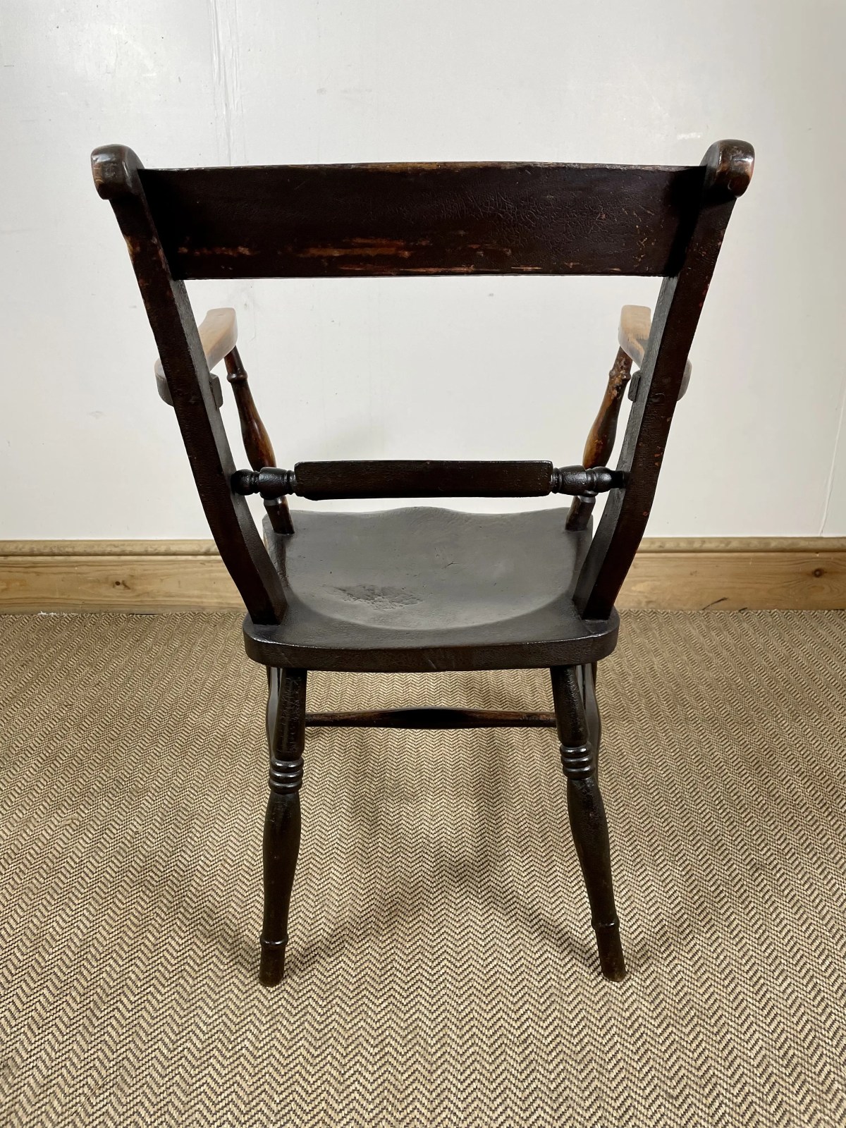 antique-wooden-chairs
